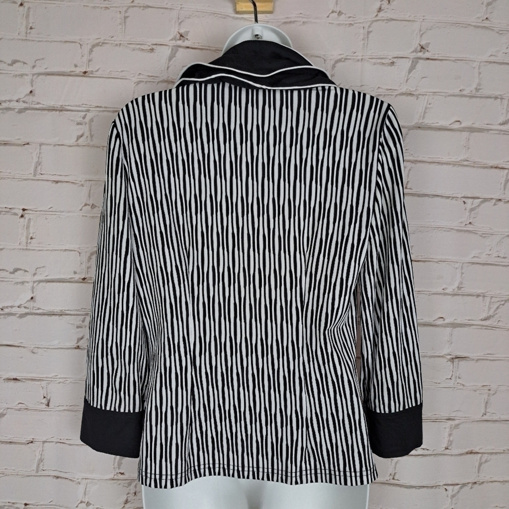 Joseph Ribkoff Striped Zipper front light Jacket - Picture 5 of 8